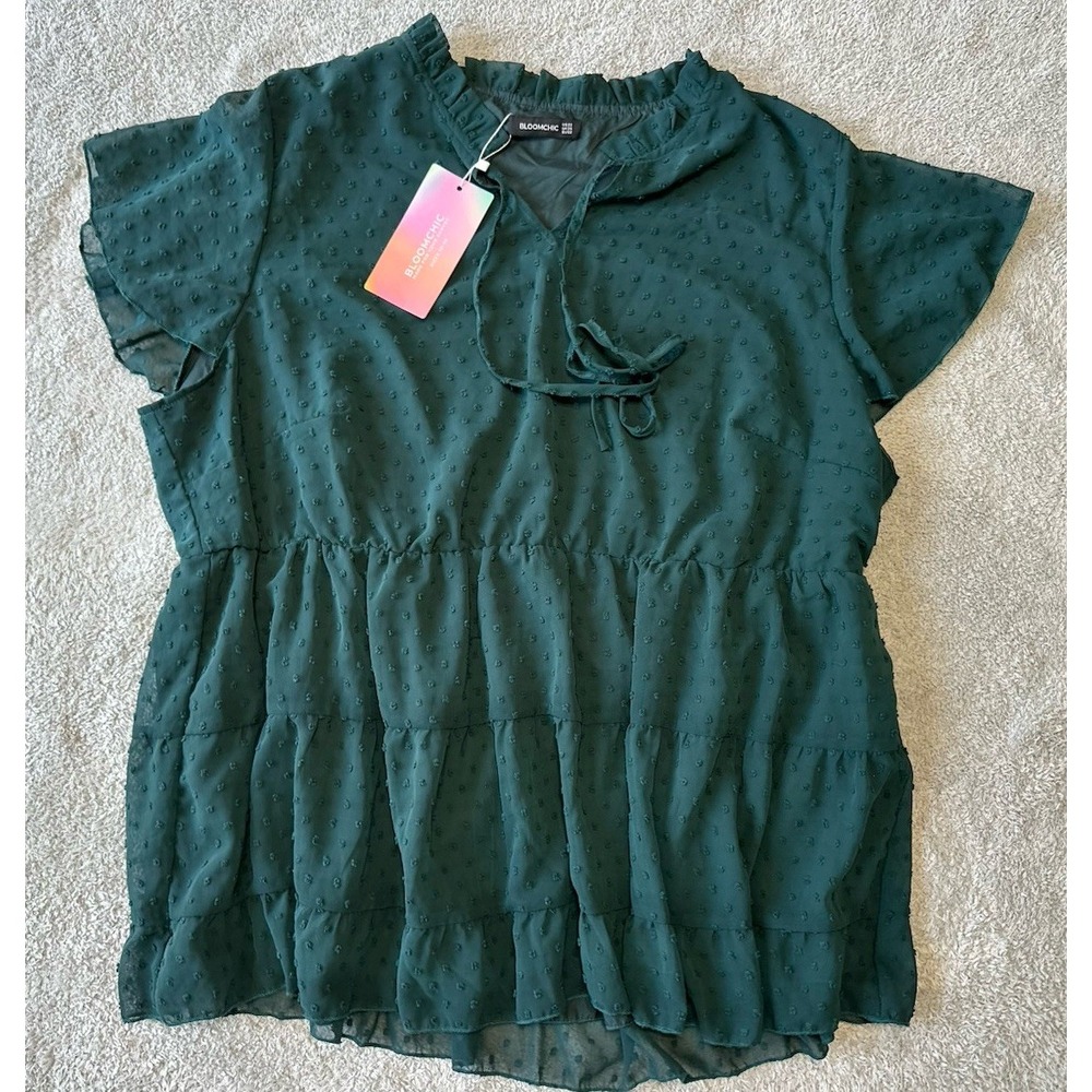 NWT‎ Bloomchic Blouse Top Green Womens Plus Size 22
